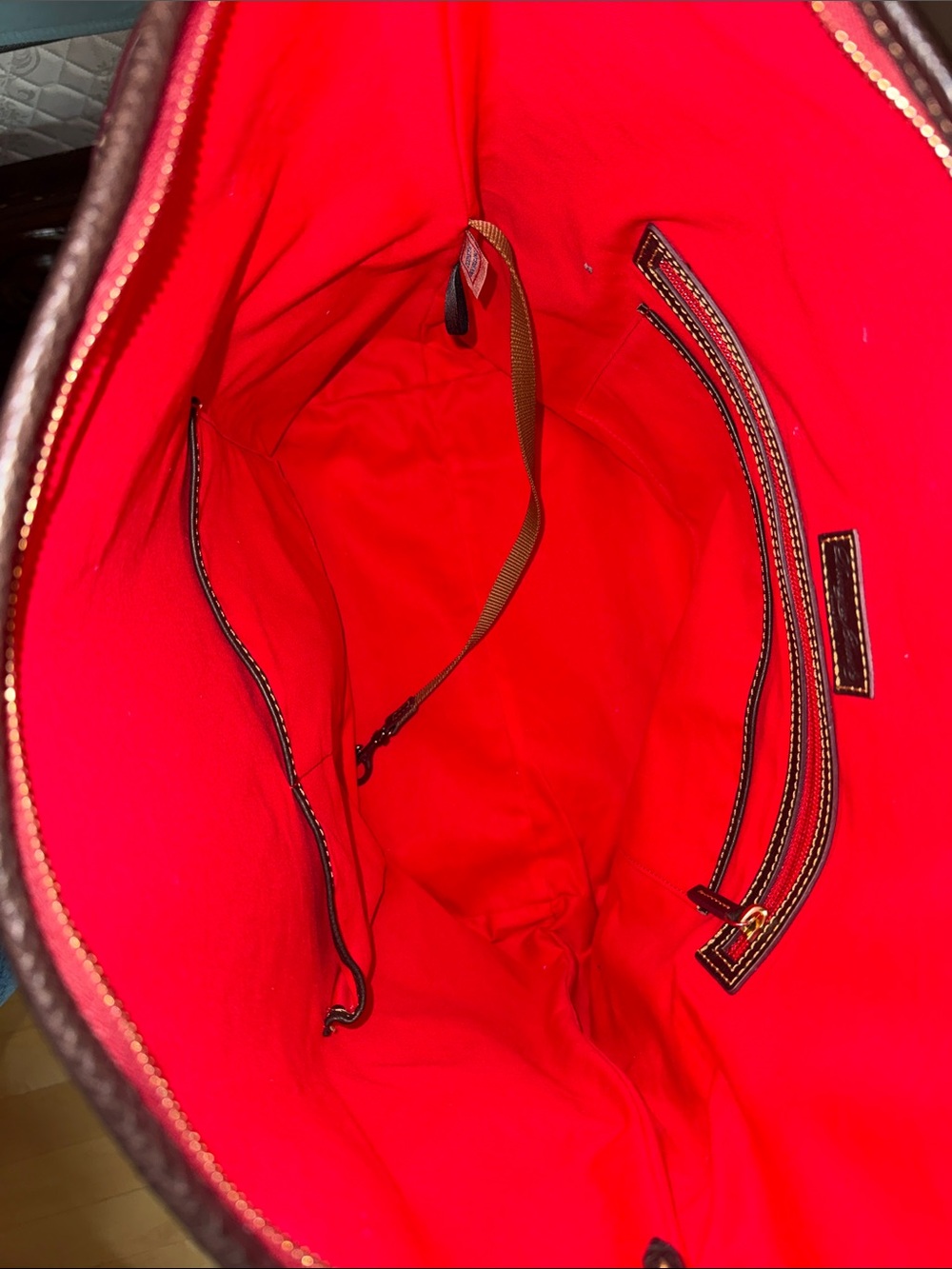 Dooney & Bourke Florentine Camden/Fielding Tmoro Like New - Picture 8 of 13